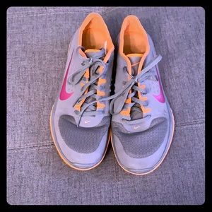 Nike women’s size 9.5 running shoes